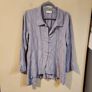 Beautiful Habitat top medium perfect condition